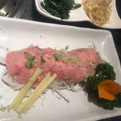 黒毛和牛/山形牛/タン刺し/焼肉 久々にお仕事で焼肉行ってきました🙏
一枚…