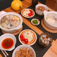 ポテトサラダ/生姜焼き/温泉とうふ/嬉野温泉 給料日前の節約日😗
お鍋の材料余って…