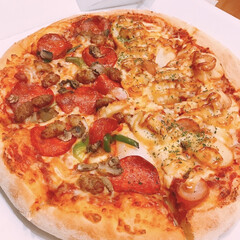 ピザ/ドミノピザ 急にピザが食べたいと😅　

ドミノデラッ…(1枚目)