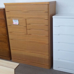ひらた家具店/平田家具店/家具/タンス/整理タンス/チェスト/... こちらは当店に並んでいるタンスの写真。
…