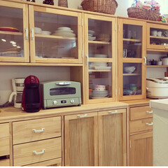 食器棚/キッチン雑貨/キッチン/インテリア/DIY/家具 ♡︎手作り食器棚♡︎
向かって右側は購入…(1枚目)