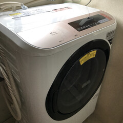 ドラム式洗濯乾燥機 日立 ビッグドラム 左開き 12kg シャンパン BD-NX120BL-N(洗濯機)を使ったクチコミ「新しい洗濯機が届きました✨

悩んだ末に…」(2枚目)