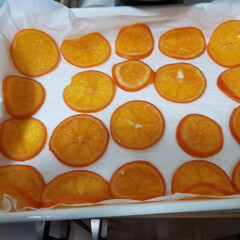 ストーブ/オレンジ/ホームメイド 煮詰めたオレンジをストーブの上で乾かして…(1枚目)