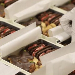 チョコレート/お菓子/バレンタイン/YouTube/クックパッド/おうちカフェ/... ショコラティエを中心にパティシエ、パティ…(3枚目)