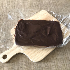 手作りスイーツ/チョコレート/おうちカフェ/暮らし/節約 生チョコ作ってみました♪板チョコを刻むの…(3枚目)