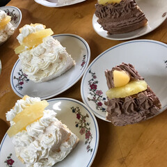 クリスマスケーキ/おうち/クリスマス/スイーツ 会社のオジサンがくれたシフォンケーキを子…