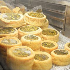 チーズ/フォロー大歓迎/おでかけ/旅行/グルメ/フード/... 隣県のチーズが有名な『セルパ』という町に…(1枚目)