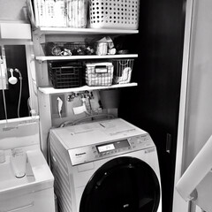 見える収納/棚/ディアウォール/ラブリコ/洗濯ラック/ダイソー/... 洗濯機ラックを作りました。
以前は市販の…(2枚目)