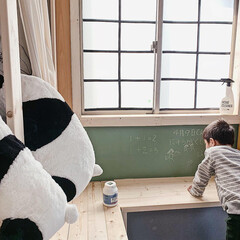 子供部屋インテリア/子供部屋/ターナーミルクペイントforウォール/暮らしを楽しむ/住まい/リフォーム/... 壁にちょこっと塗りしたスペースは、
黒板…(1枚目)