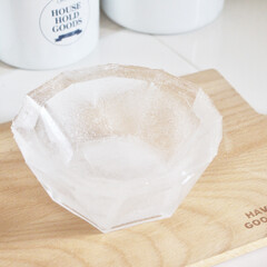 製氷皿/氷のうつわ/キッチン/100均/ダイソー 先ほどに続いてダイソーの氷のうつわができ…(1枚目)