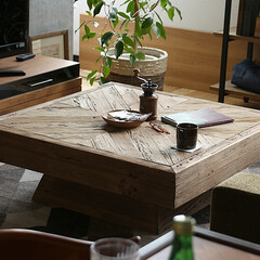 家具/テーブル/ヴィンテージ/古材 ラフな天然木の無骨さがヴィンテージのよう…(1枚目)