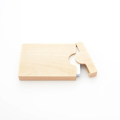 名刺入れ/CARD CASE/Paper Wood/ペーパーウッド/フルスイング 蓋と本体にカーブを施してできた形状は、
…(1枚目)