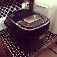 米屋の旨み 銘柄炊き ジャー炊飯器 RC-MC50-B | アイリスオーヤマ(炊飯器)を使ったクチコミ「息子の希望で、ドリンクサーバーを買いまし…」(3枚目)