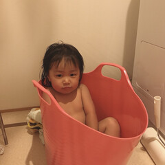 お風呂上がり/1歳6ヶ月/娘 お風呂あがりにいなくなったと思ったら洗濯…(1枚目)