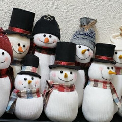 ハンドメイド/スノーマン作り/スノーマン/クリスマス手作り/クリスマス準備/クリスマス仕様/... ソックスで作ったスノーマン、10体になり…