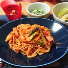 リメイク料理/煮物リメイク/たけのことベーコンのトマトソースパスタ/たけのこ/パスタ皿/パスタ/... 今夜のごはん📝
*たけのことベーコンのト…