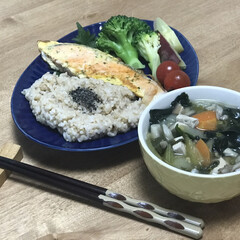 味噌汁/鮭/簡単レシピ/時短レシピ/夕ご飯 いつの日かの夕ご飯！鮭のピカタ！ピカタに…(1枚目)