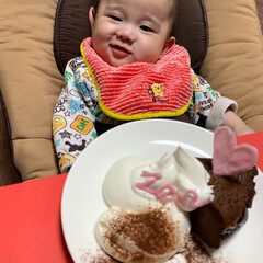 赤ちゃん/チョコケーキ/バレンタイン/フォロー大歓迎/スイーツ/バレンタイン2019 濃厚チョコケーキ焼きました➰💖💖💖
ネン…(4枚目)