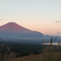 最高な一日‼️/赤富士/☁雲がない！スゴい‼️ 『中秋の名月』を見届けてからの・・
数分…(2枚目)