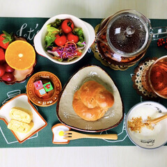 ワゴンセール カレルチャペック ロイヤルアップル 1個(ティーバッグ紅茶)を使ったクチコミ「🥐朝食☕︎
うっすら雪が積もり寒い１日の…」(1枚目)