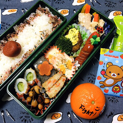 フォロー大歓迎/フタバ梅ふりかけ/マーコット/早川製菓むぎチョコいちご/ほうれん草とたまごのスープ/シルク/... 4/10(金) 主人弁当🍱…