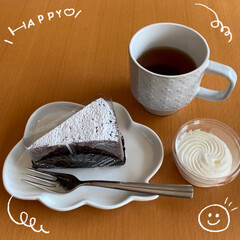 やっぱりハマっている/久しぶりにアイスコーヒー/お昼の後/久しぶりにお紅茶/10時のお茶/Happy Color/... お茶とHappy Color☆

10時…(1枚目)