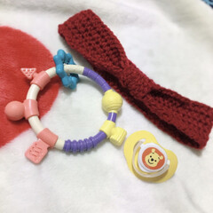 3ヵ月頃から ピジョン おしゃぶり ミッキーマウス M 1個 入園・入学 | ピジョン(おしゃぶり、歯固め)を使ったクチコミ「赤ちゃんのために毛糸で編み編み~👶🏻💗
…」(1枚目)