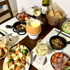 ワイン/オープンオムレツ/チーズフォンデュ/アヒージョ/おうち飲み/おうちごはん/... 🍷GWおうち飲み②🍷
昨夜は、🧀チーズ…