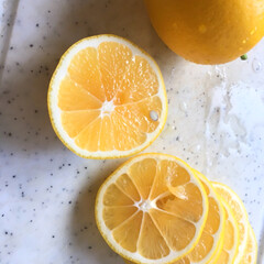 レモンジュース/レモン/ハンドメイド/グルメ/フード 立派な無農薬レモン🍋を3つ頂き
もてあま…(1枚目)