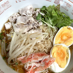 お昼ご飯/冷麺/インスタント袋麺で冷麺/サッポロ一番しょうゆ味 お昼に冷麺💕
昨日テレビでやってた、イン…