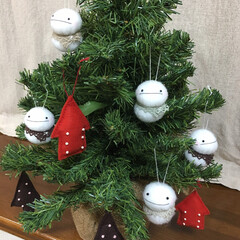 オーナメント/ゆきんこ/ふわふわ/クリスマス/クリスマスツリー/ハンドメイド/... クリスマスツリーに手作りの飾りつけを。キ…(1枚目)