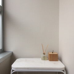 Zara home/ザラホーム/TIGER/インテリア/インテリアデザイナー/インテリアデコレーター/... ベッドサイドのスペースにピッタリはまるサ…