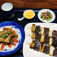 腸活中/我が家の夕食/イカレシピ/こんにゃくレシピ/鶏肉丼 🍚我が家の夕食🥢
鶏肉丼。
こんにゃくと…