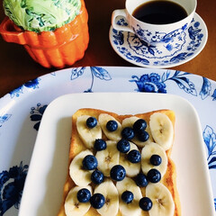 オープンサンド/ダイソー/モカコーヒー/真似っこ/我が家の朝ごぱん 🍞我が家の朝ごぱん☕️
バナナとブルーベ…
