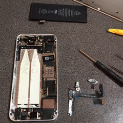 iPhone/修理 iPhoneの電源ボタン不調の為、フレキ…(2枚目)