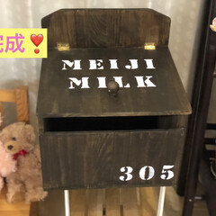 100均/Seria/マンションの玄関/DIY/簡単DIY/LIMIADIY同好会/... 明治牛乳の保冷BOXがすっぽり収まる木箱…