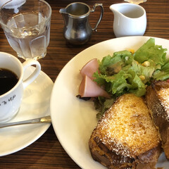 ゆるふわパーマ/美容院/フレンチトースト/モーニングセット/モーニング モーニング☕️からの〜美容院💇♀️
…