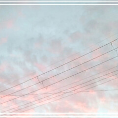 夕暮れ/夕焼け/雲と空/雲/空と電線/空 実家から見た空と電線(⁠ ͡⁠°⁠ᴥ⁠ …(1枚目)