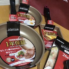 キッチン雑貨/エバークック/ever cook/福袋/フライパン/キッチン/... フライパン🍳の福袋が到着。
それも2つ😅…