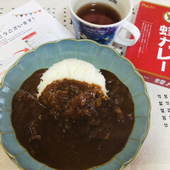 【蜂カレー】ビーフカレー 中辛/レトルトカレー 1人前 200g | 蜂カレー(カレー、 レトルトカレー)を使ったクチコミ「Hachi食品の
「伝承の本格ビーフカレ…」
