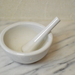フリート 乳鉢セット M(その他メイク道具)を使ったクチコミ「すりこぎ
陶器でお気に入り💓💞
乳鉢
」(1枚目)