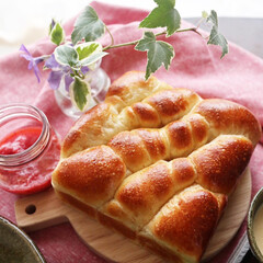 朝食/朝ごパン/ちぎりパン/バターロール/手作りパン/キッチン/... 手作りのバターロールパンのちぎりパンで
…(2枚目)