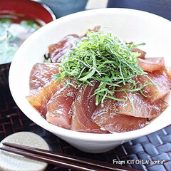 わさび味/食器好きな人と繋がりたい/料理好きな人と繋がりたい/まぐろ丼/まぐろの漬け丼/簡単レシピ/... まぐろの漬け丼
こんにちは🌞
ネ…