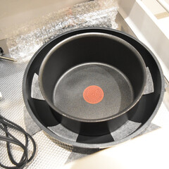 アイリスオーヤマ IH 対応 フライパン 鍋 6点セット ダイヤモンドコートパン 20cm 26cm シルバー 取っ手 | アイリスオーヤマ(圧力鍋)を使ったクチコミ「使う頻度の低いフライパンは
1番下の引き…」(1枚目)