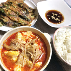 チヂミ/焼きそば麺/スンドゥブ/韓国料理/ふたり暮らし/ふたりごはん/... 【今日のふたりご飯】

とっても暑くて
…(1枚目)