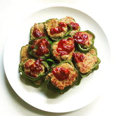 ズボラ主婦/手抜き料理/料理/晩ご飯/簡単 手抜きピーマンの肉詰め
◆作り方◆
1.…