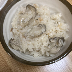 晩ご飯/牡蠣飯/牡蠣/唐揚げ ネットで買った広島産の牡蠣で牡蠣飯を作り…(1枚目)