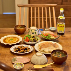 和食器のある暮らし/和食器/餃子/料理好きな人と繋がりたい/中華料理/おうち中華/... ある日のおうち中華のおひるごはん。
この…