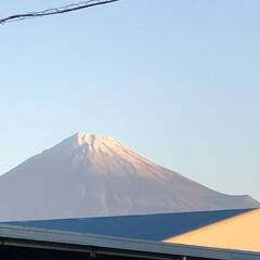 雪化粧/富士山麓/富士山 こんにちは☀️

今朝の富士山🗻

久々…(1枚目)
