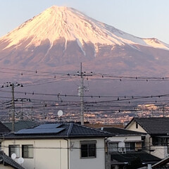 赤富士/富士山 今日の富士山🗻
1枚目・お昼時
2枚目・…(2枚目)